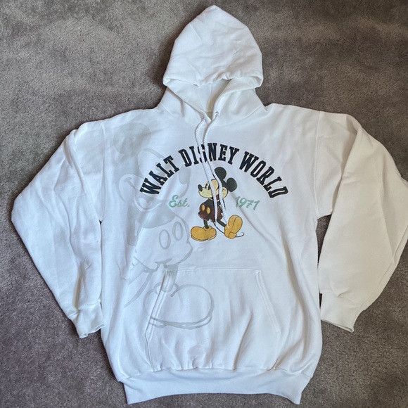 Disney sweatshirt - Picture 2 of 4